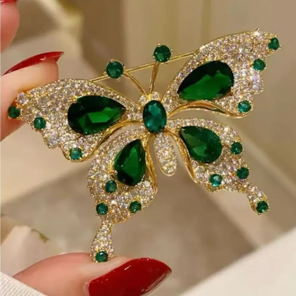 Elegant Emerald Crystal Butterfly Brooch Classic Fashion Womens Gold Pin New